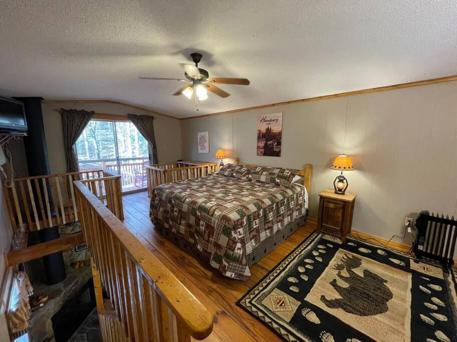 Oktoberfest Themed Cabin In Woods Stream #14 海伦 外观 照片